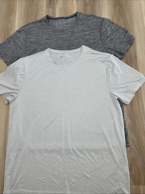 Men's Crew Neck T-Shirt s- Light Gray and Heather Charcoal. Sz. XL